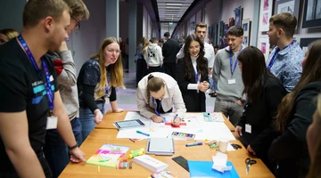 Intensywny Program Mieszany: Zrównoważony Rozwój we Współczesnych Organizacjach